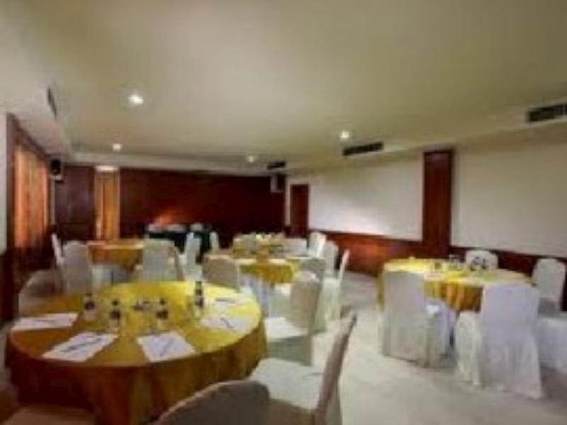 Hotel Wisata باليمبانغْ المظهر الخارجي الصورة